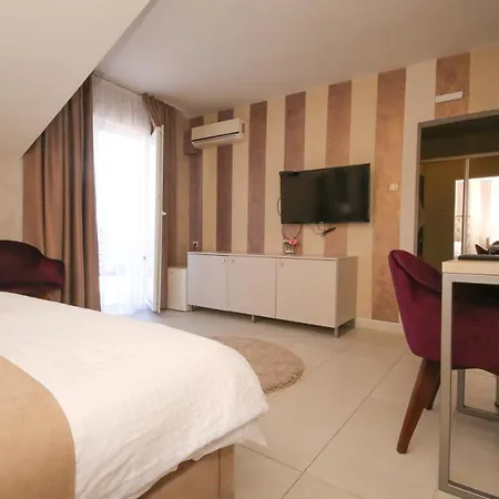 Hotel Bajadera Lux Belgrad Exterior foto