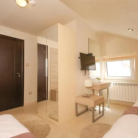 Hotel Bajadera Lux Belgrad Exterior foto