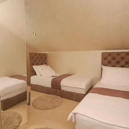 Hotel Bajadera Lux Belgrad Exterior foto