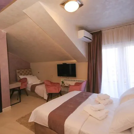 Hotel Bajadera Lux Belgrad Exterior foto