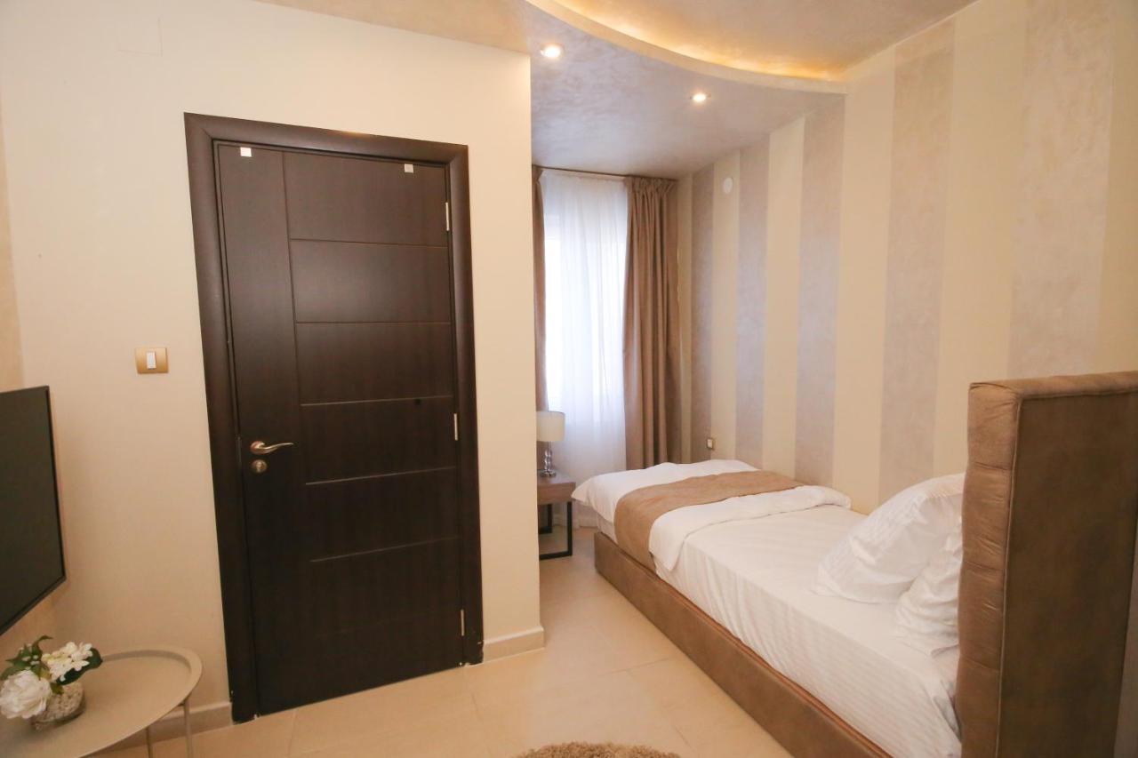 Bajadera Lux 2* Белград
