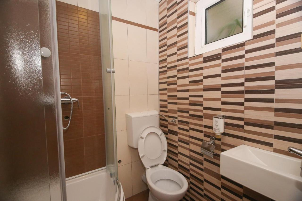 Bajadera Lux Отель Белград