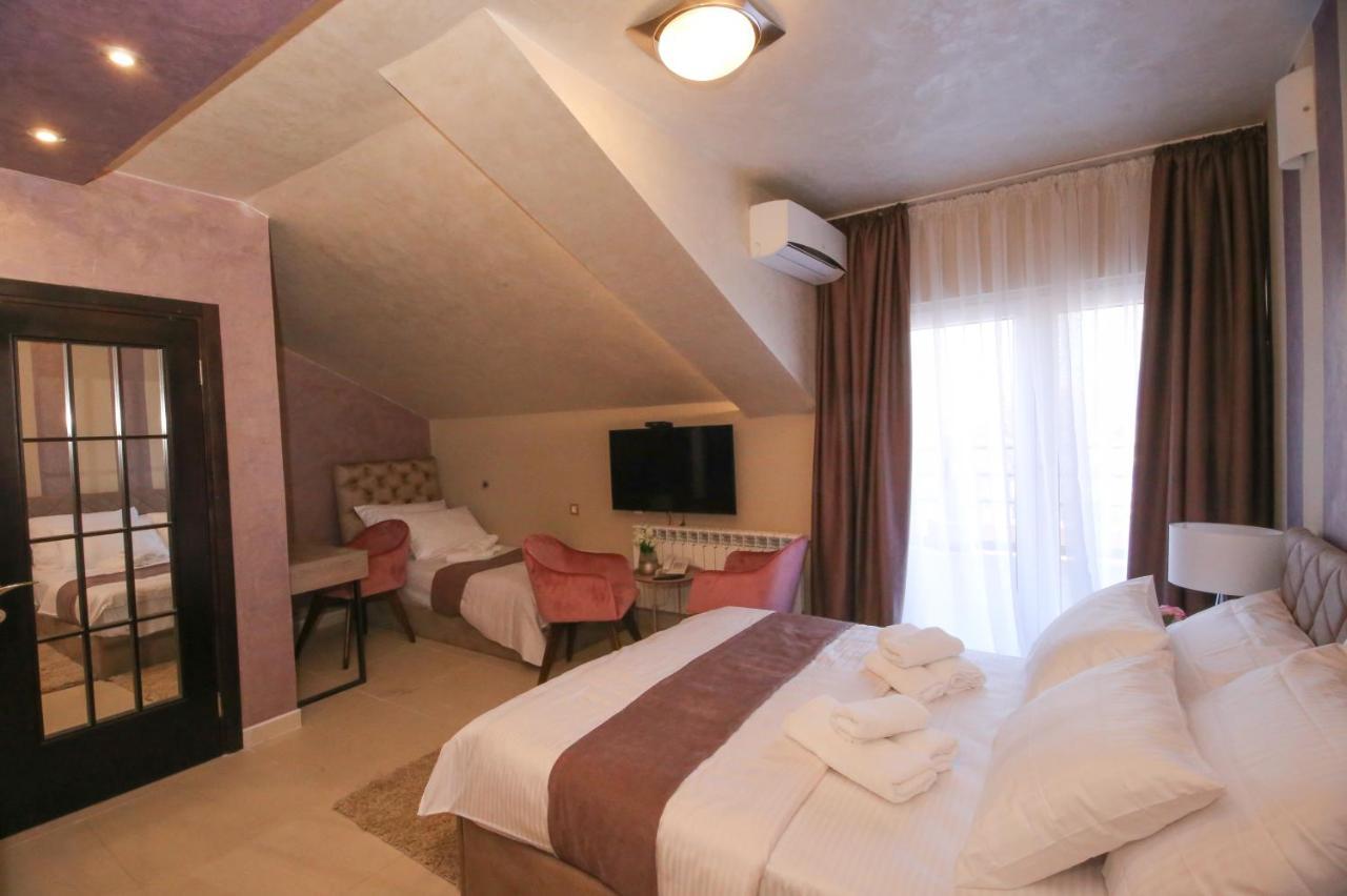 Bajadera Lux Отель
